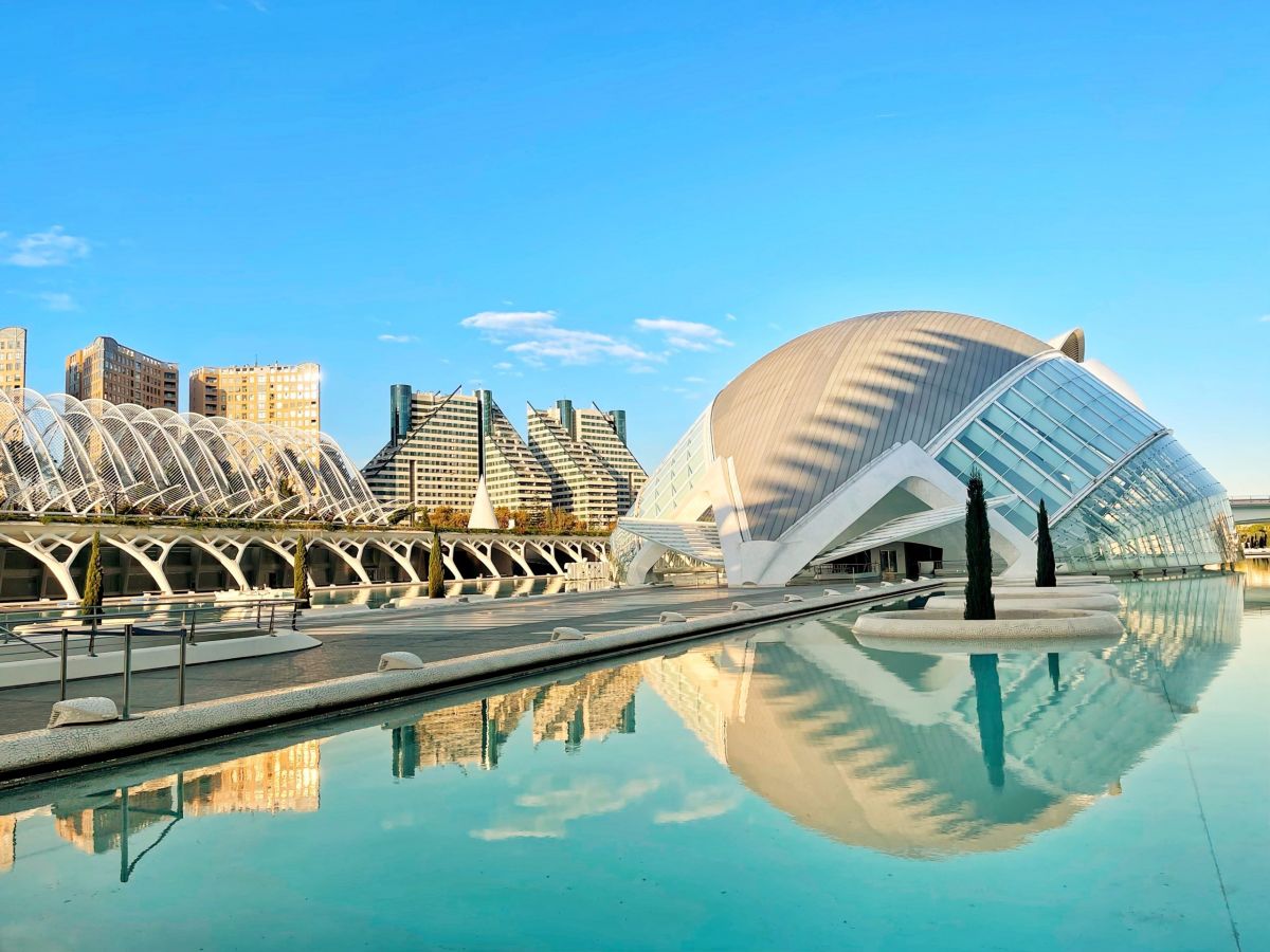 city of sciences and arts